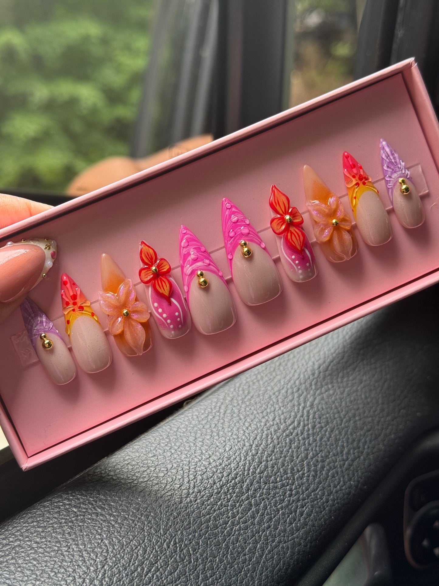 Press on Nails: Beechy Keen