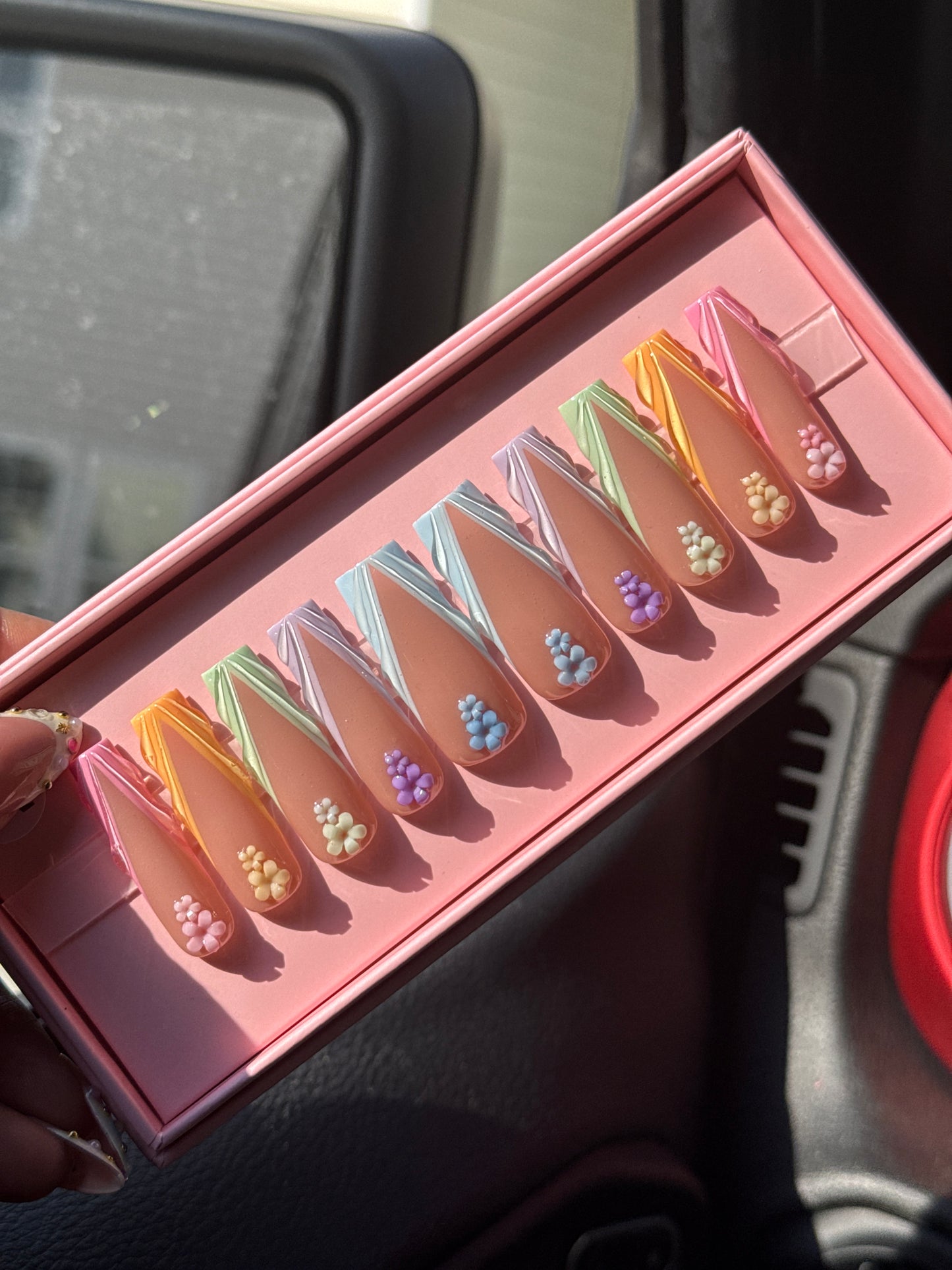 Press on Nails: 3D Charm